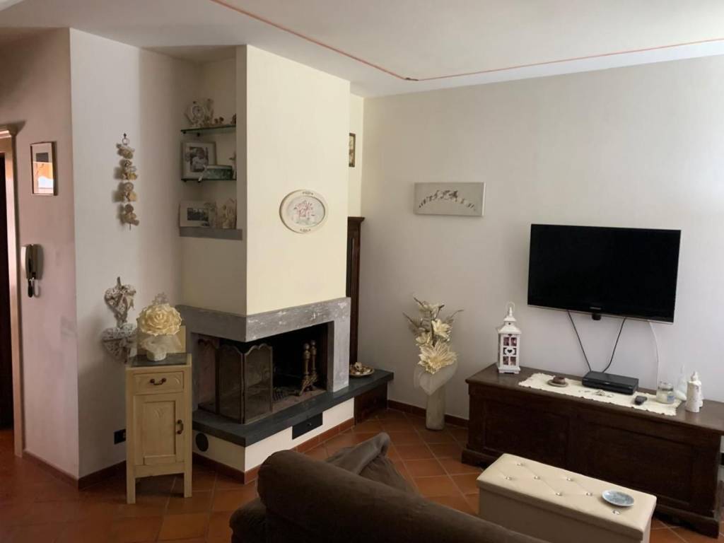 casa indipendente in vendita a Terricciola