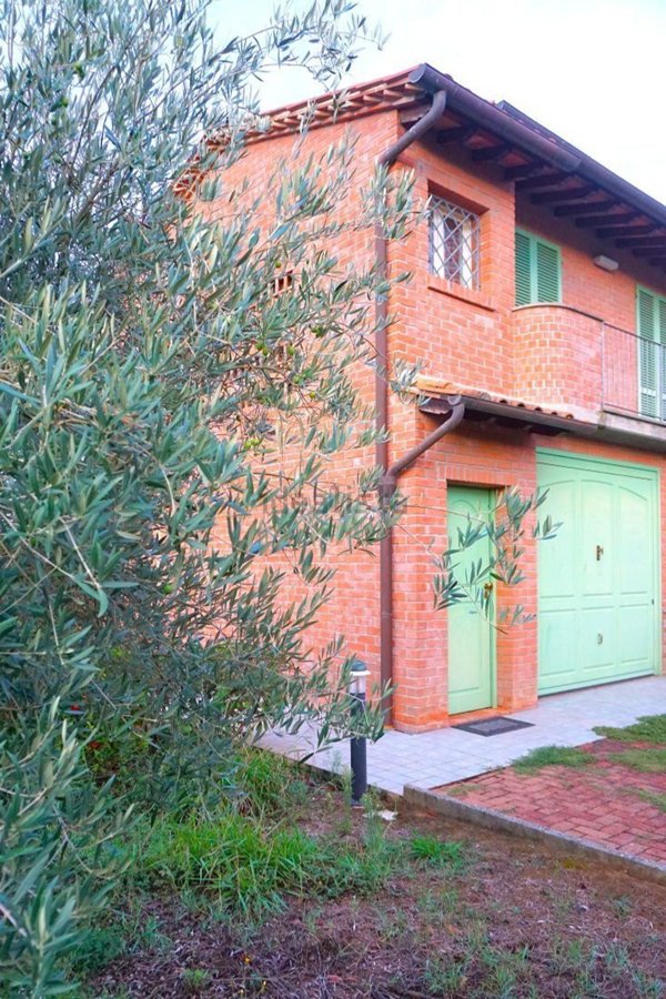 casa indipendente in vendita a Terricciola