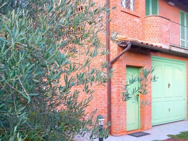 casa indipendente in vendita a Terricciola