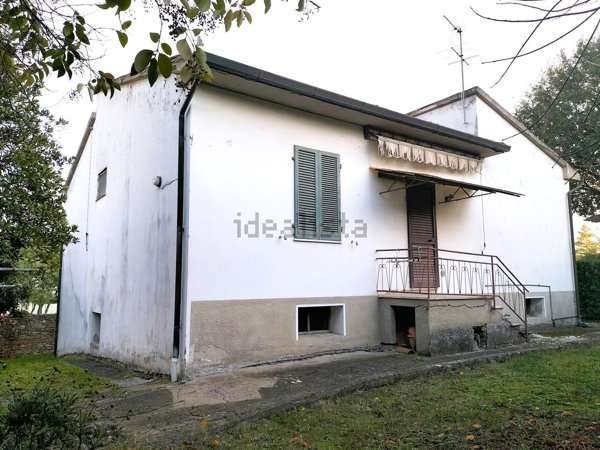 casa indipendente in vendita a Terricciola in zona Selvatelle
