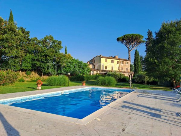 casa indipendente in vendita a Terricciola