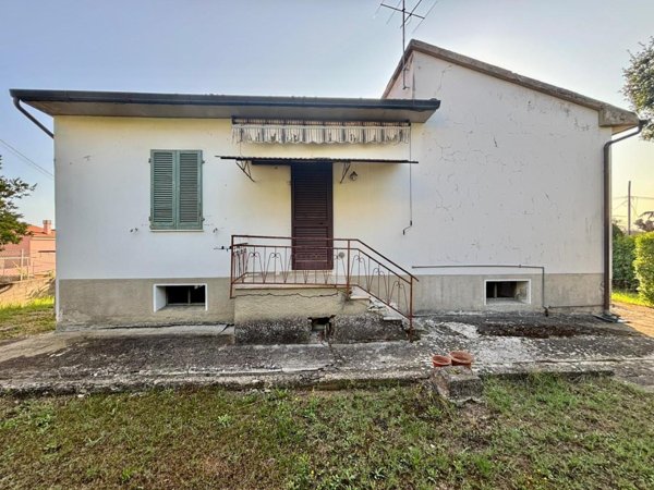 intera palazzina in vendita a Terricciola in zona Selvatelle