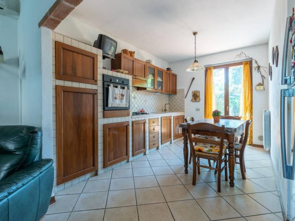 casa indipendente in vendita a Terricciola in zona La Rosa