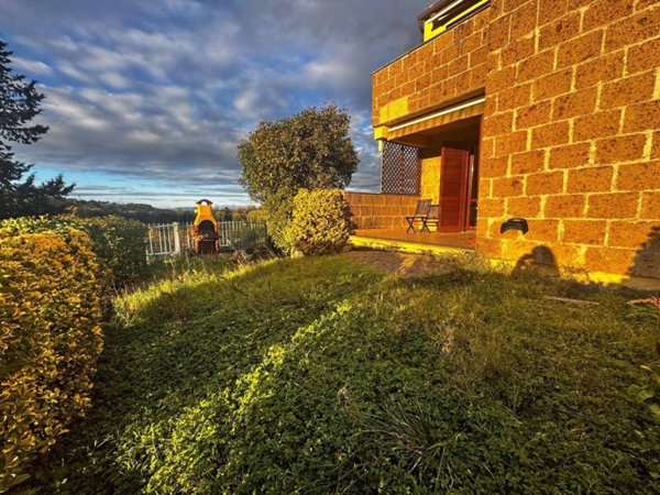 casa indipendente in vendita a Terricciola in zona Selvatelle