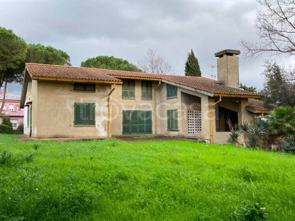casa indipendente in vendita a Terricciola