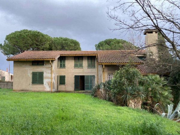 casa indipendente in vendita a Terricciola