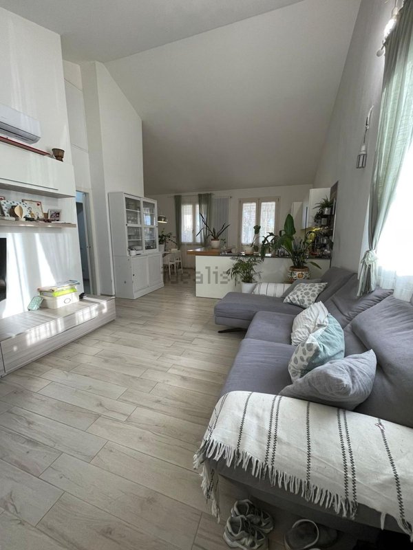 casa indipendente in vendita a Terricciola