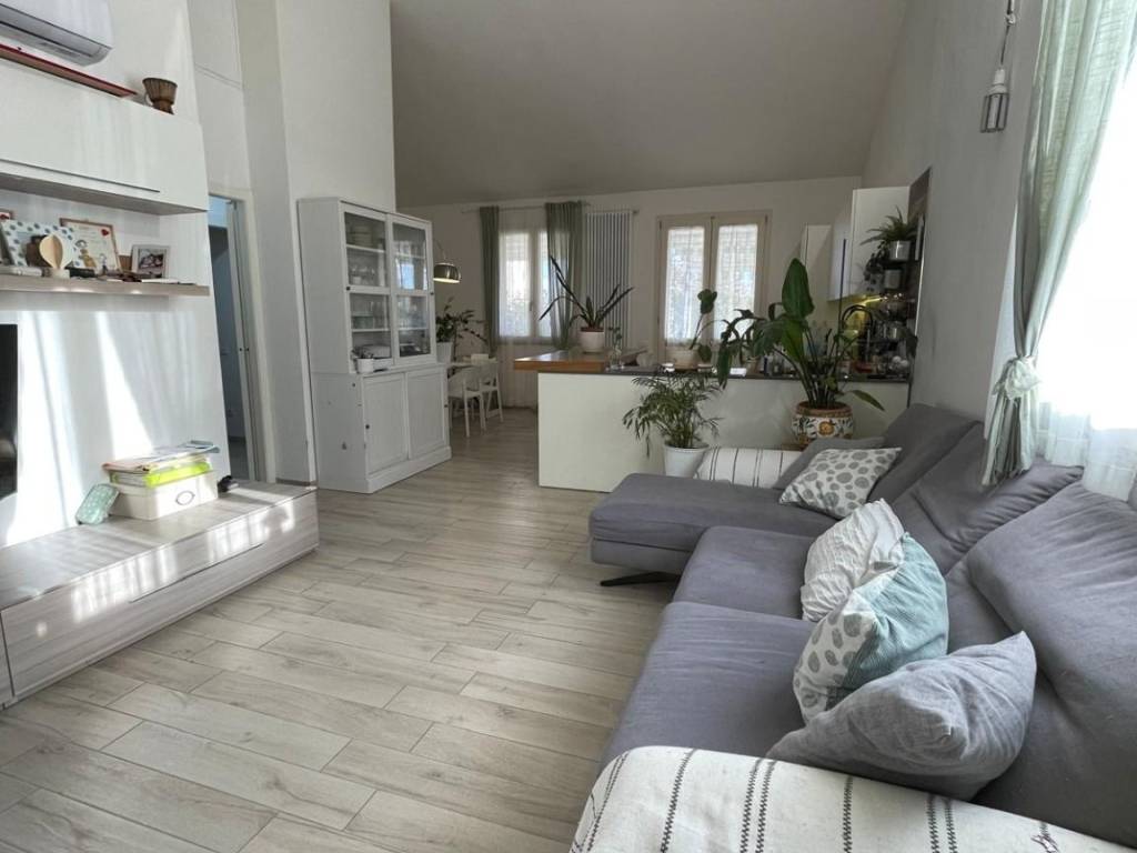 casa indipendente in vendita a Terricciola in zona Selvatelle