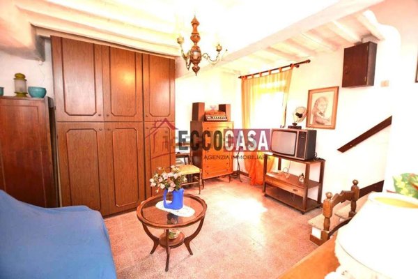 casa semindipendente in vendita a Terricciola in zona Morrona