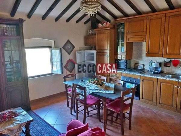 casa indipendente in vendita a Terricciola