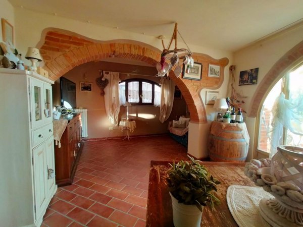 casa indipendente in vendita a Terricciola in zona Soiana