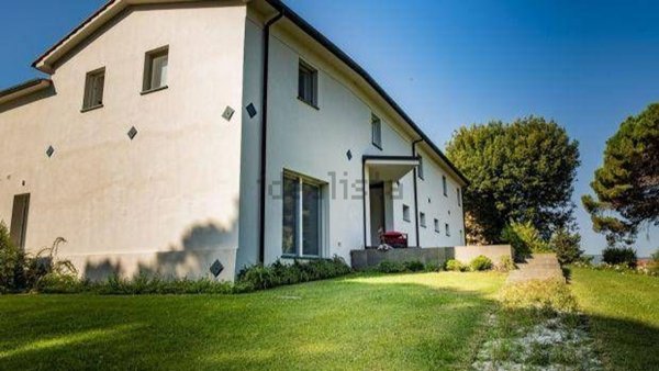 casa indipendente in vendita a Terricciola
