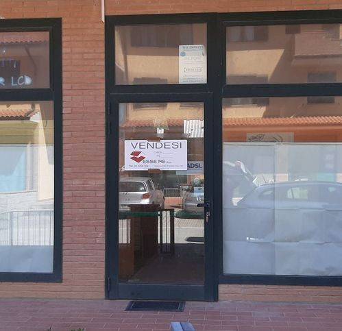 negozio in vendita a Terricciola in zona La Rosa