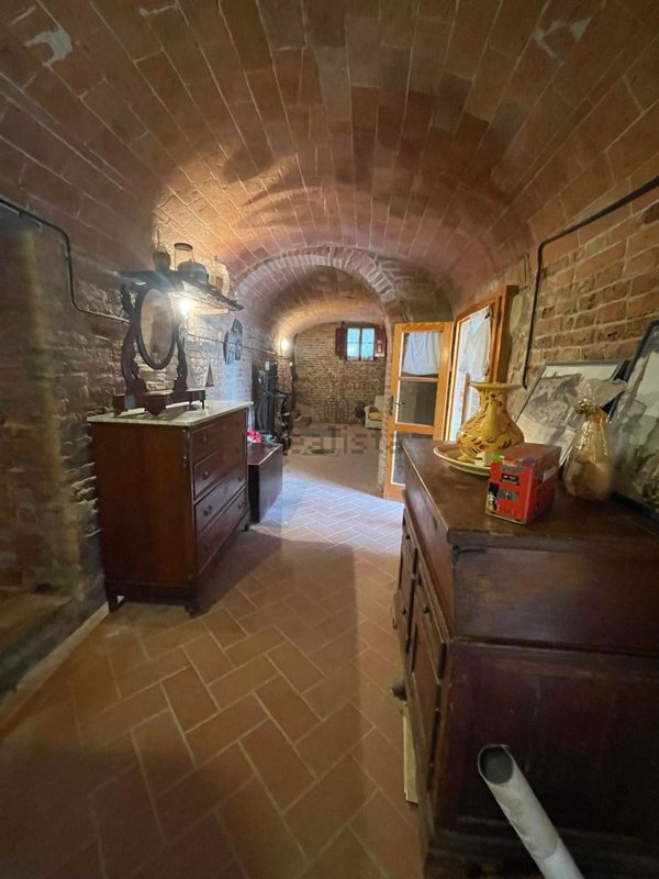 casa indipendente in vendita a Terricciola