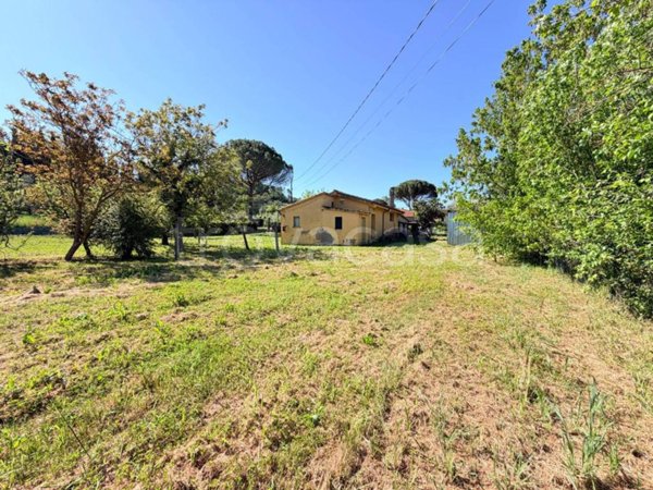 casa indipendente in vendita a Terricciola