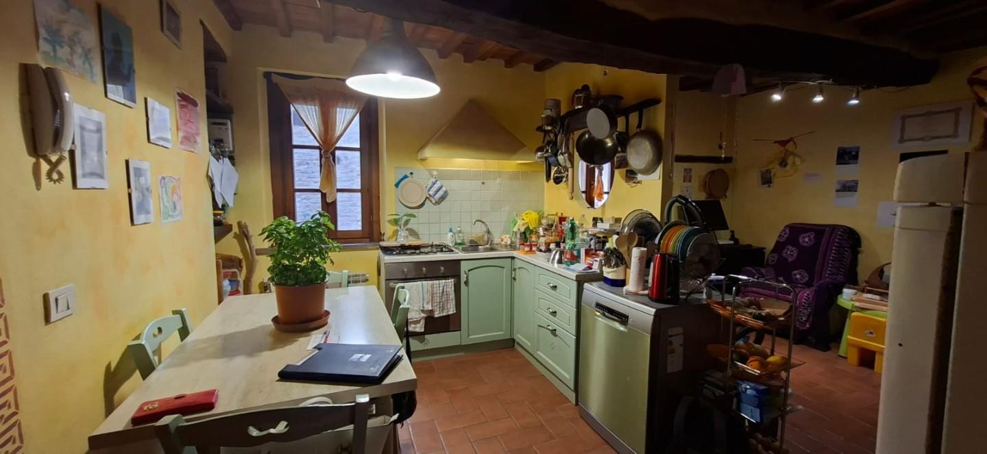 casa indipendente in vendita a Terricciola