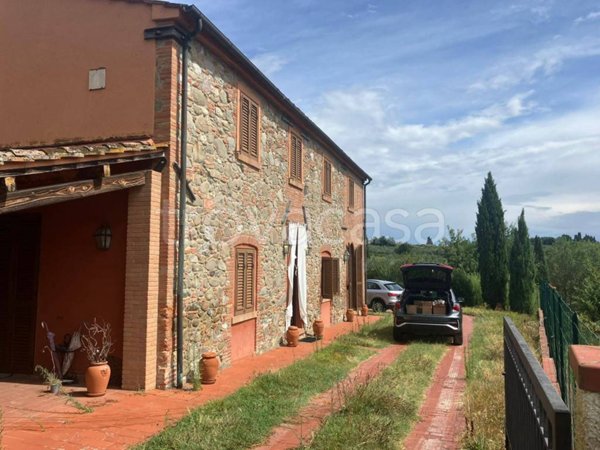 casa indipendente in vendita a Terricciola