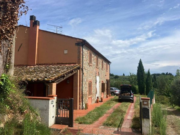 casa indipendente in vendita a Terricciola