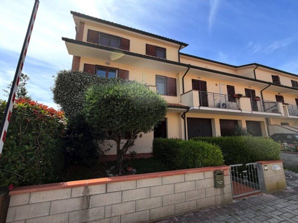 casa indipendente in vendita a Terricciola in zona La Rosa