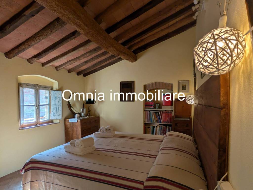 casa indipendente in vendita a Terricciola