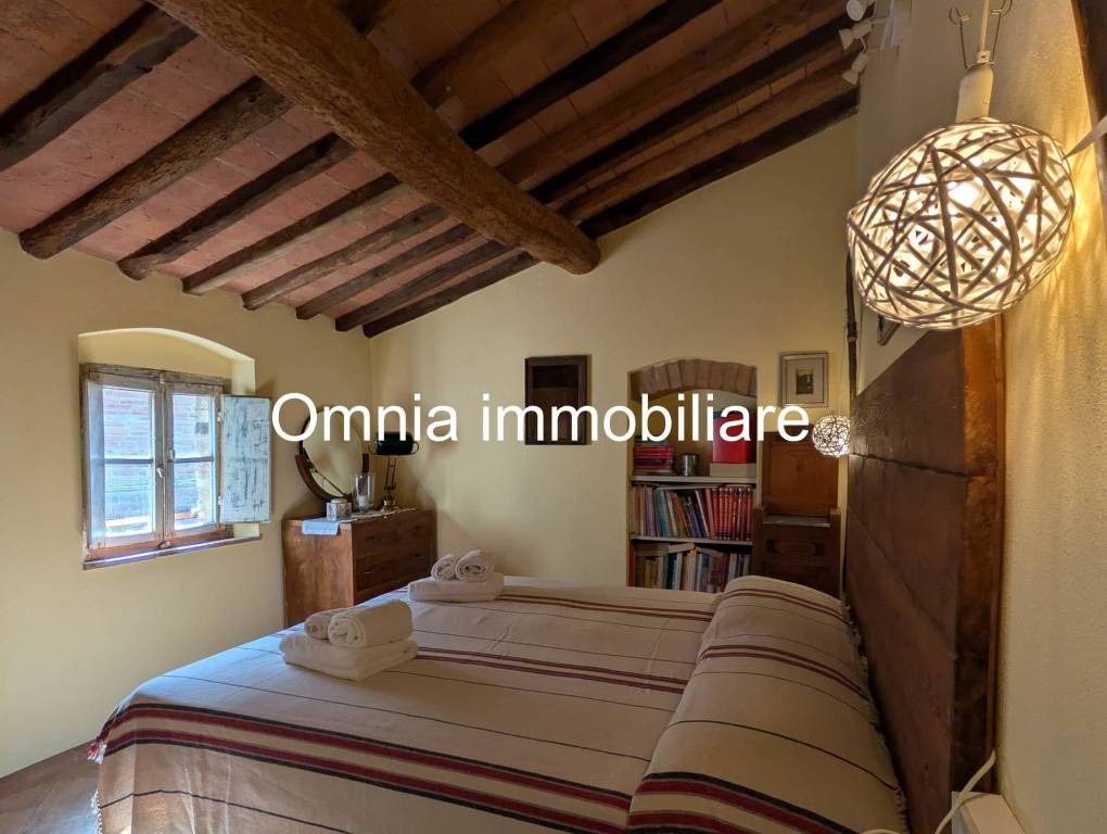 casa indipendente in vendita a Terricciola