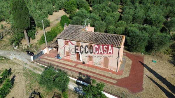 casale in vendita a Terricciola