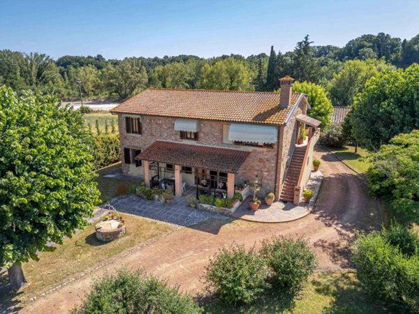 casa indipendente in vendita a Terricciola in zona Morrona