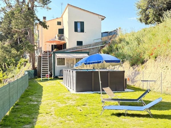casa indipendente in vendita a Terricciola