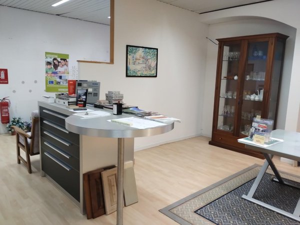 locale commerciale in vendita a Terricciola
