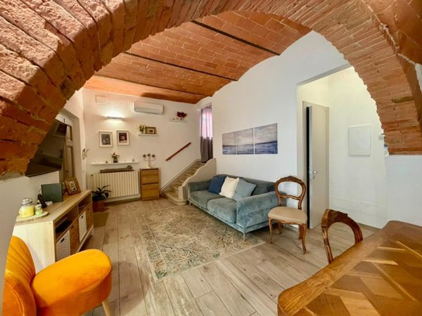 casa indipendente in vendita a Terricciola in zona Soiana