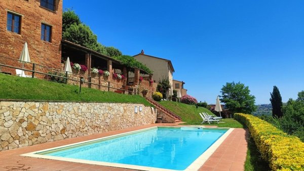 casa indipendente in vendita a Terricciola