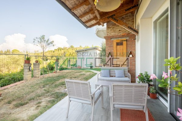 casa indipendente in vendita a Terricciola in zona Chientina