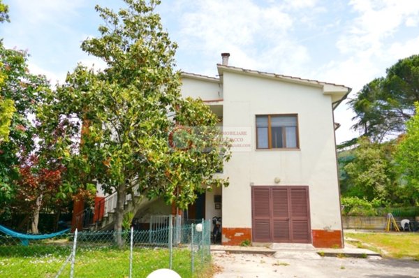 casa indipendente in vendita a Vecchiano in zona Avane