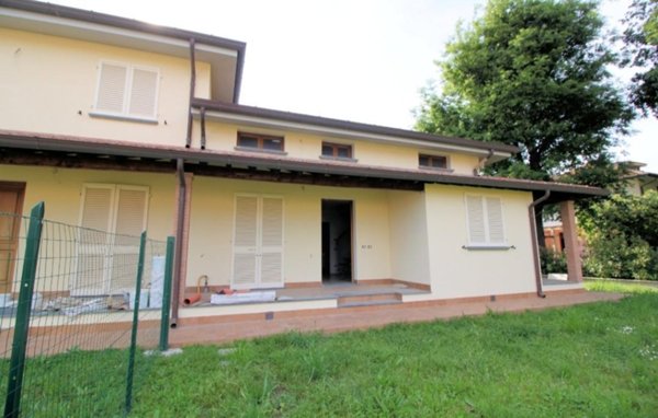 casa indipendente in vendita a Vecchiano