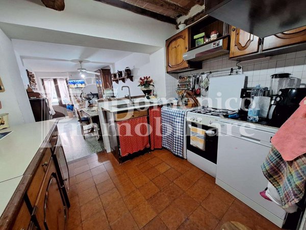 intera palazzina in vendita a Vecchiano in zona Avane