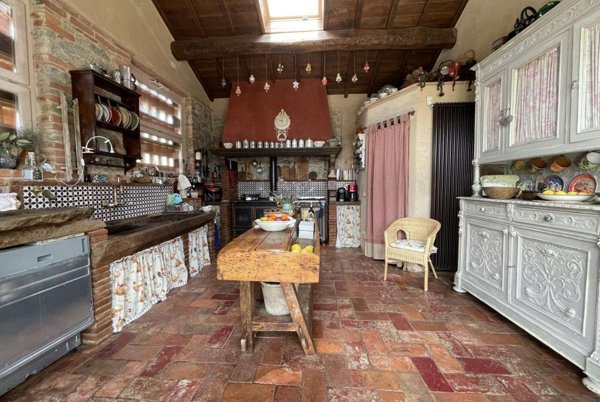 casa indipendente in vendita a Vecchiano