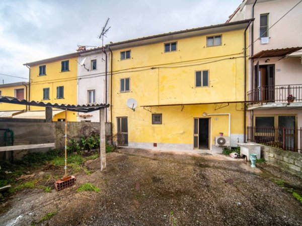 casa indipendente in vendita a Vecchiano