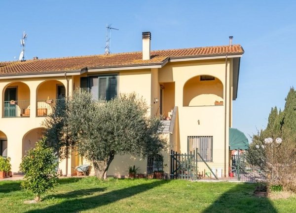 casa indipendente in vendita a Vecchiano in zona Nodica