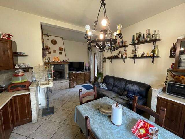 casa indipendente in vendita a Vecchiano in zona Filettole