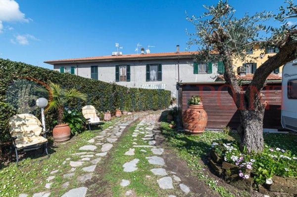 casa indipendente in vendita a Vecchiano in zona Nodica