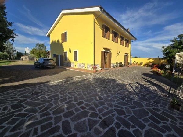 casa indipendente in vendita a Vecchiano