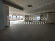 locale commerciale in vendita a Vecchiano
