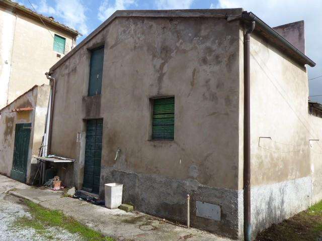 intera palazzina in vendita a Vecchiano