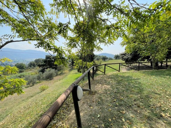 casa indipendente in vendita a Vecchiano