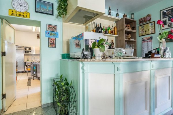 negozio in vendita a Vecchiano in zona Filettole