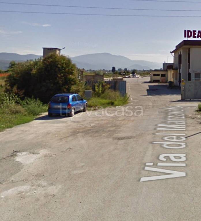 locale commerciale in vendita a Vecchiano