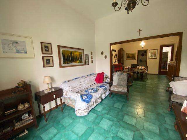 intera palazzina in vendita a Vecchiano in zona Avane