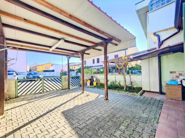 appartamento in vendita a Vecchiano in zona Nodica