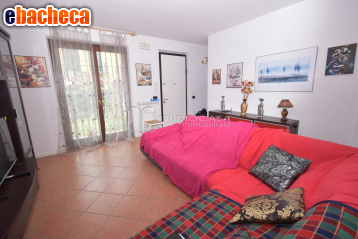 casa indipendente in vendita a Vecchiano in zona Nodica
