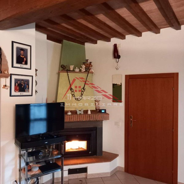 intera palazzina in vendita a Vecchiano in zona Avane